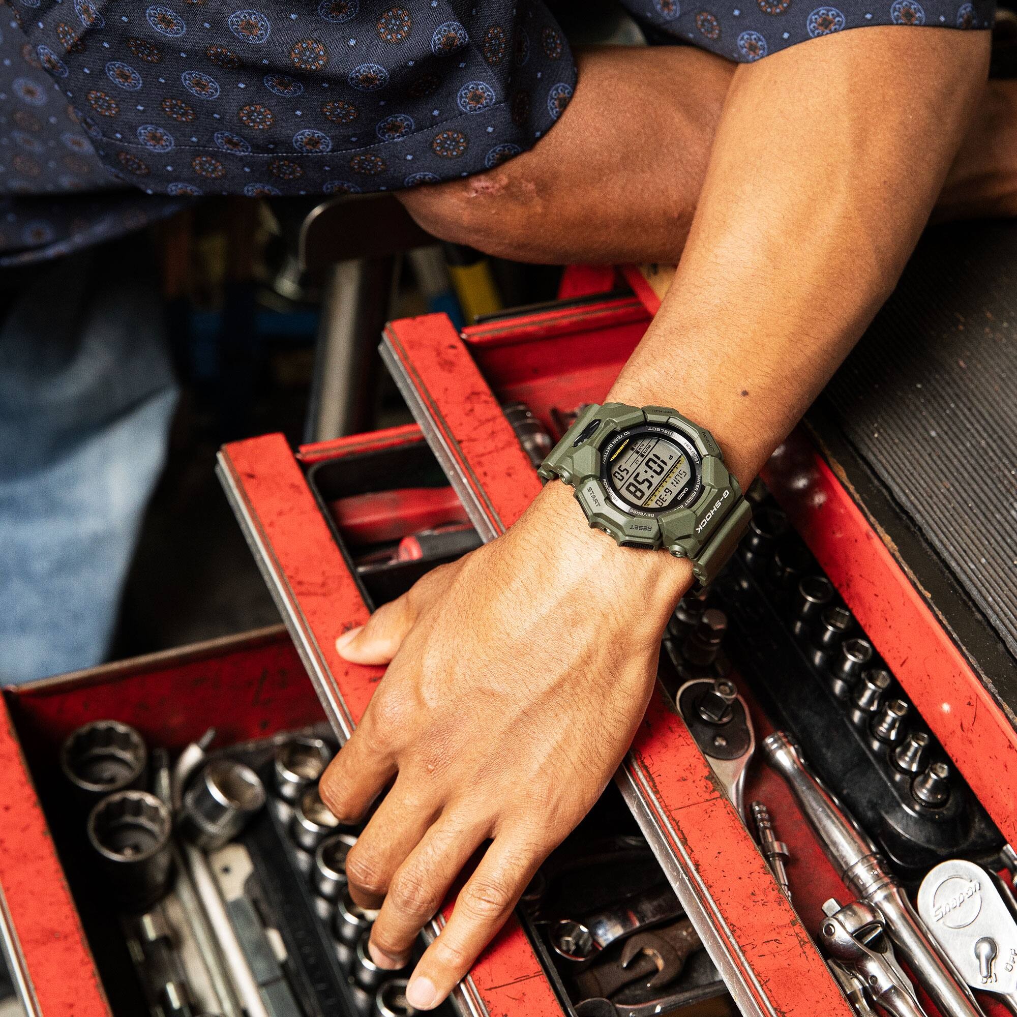 Reloj Casio G-Shock Verde Militar Serie Clássic GD-010-3ER - Imagen 2